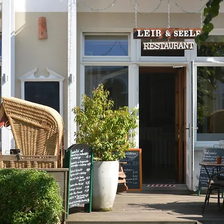 Schwanebeck Hotel 4*