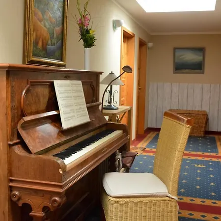 ホテル Schwanebeck 4*